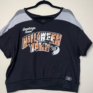 Disney Nightmare Before Christmas Women’s Size Large Short Sleeve Crop Top